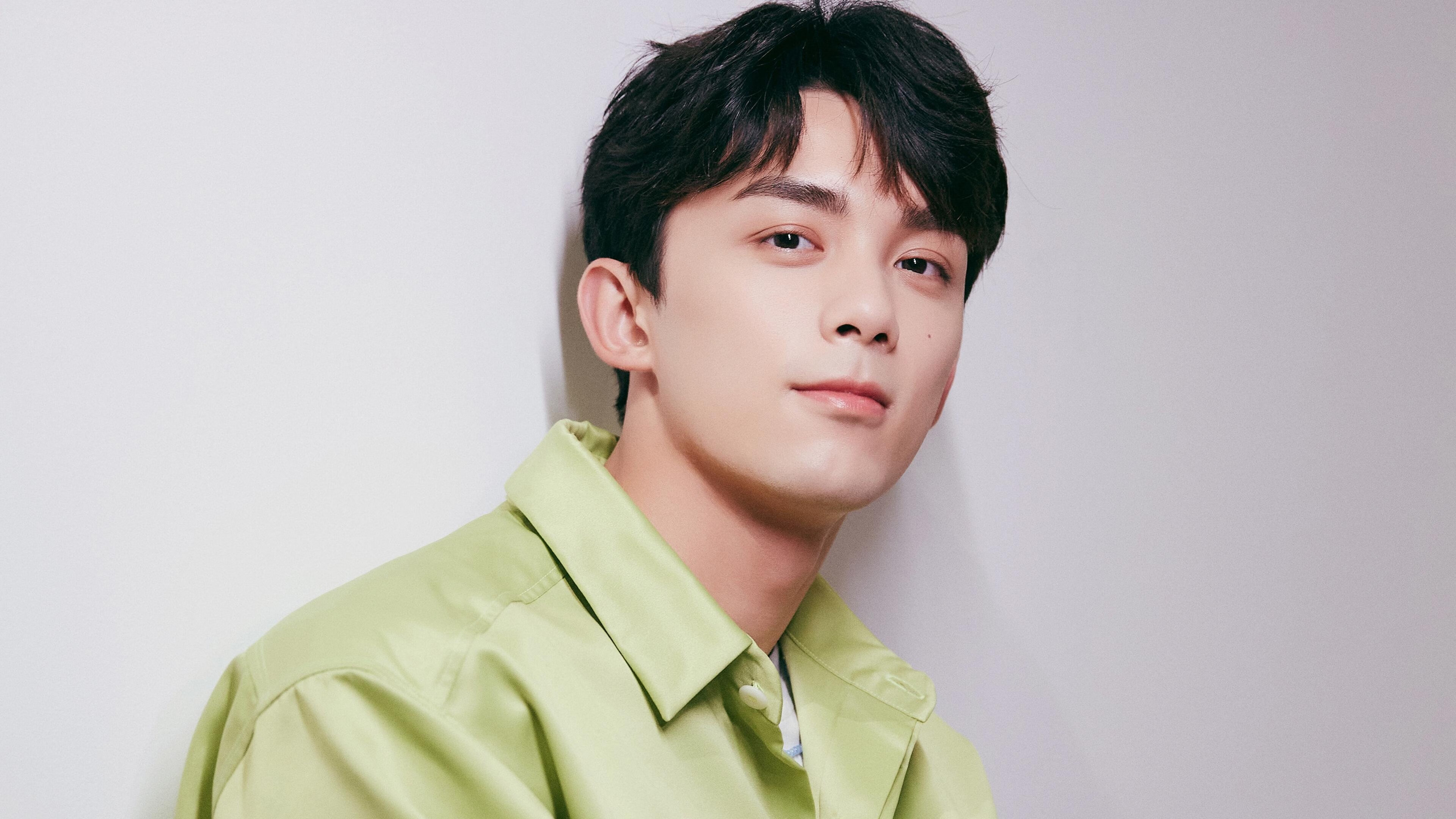 _美网:突如其来的暴雨打断比赛,运动员表现坚韧不拔_,美网比赛视频