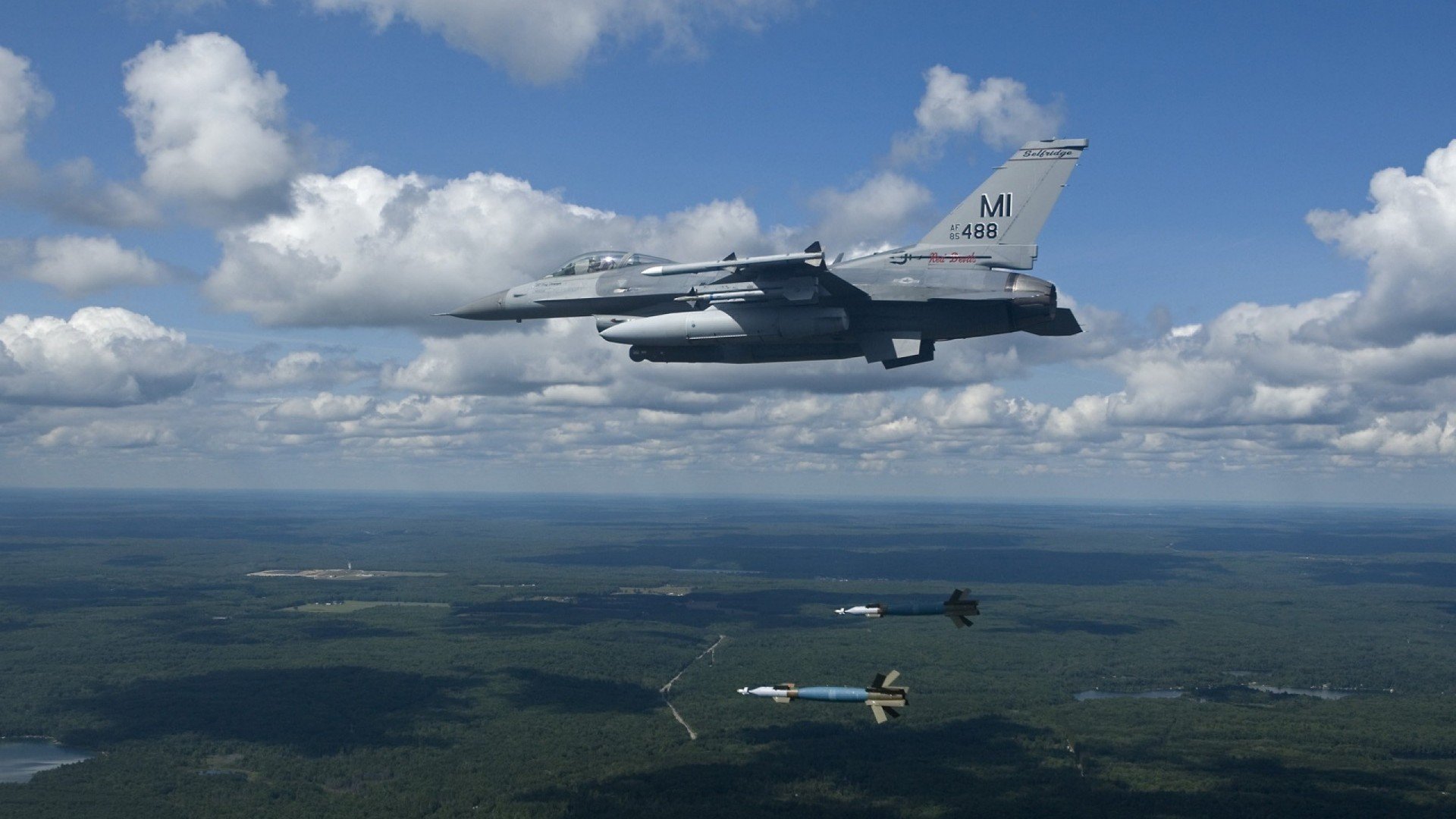 华体会官方网站-巴特尔的防守技巧成为袋鼠队后防线的重要保障，巴特尔打球厉害吗